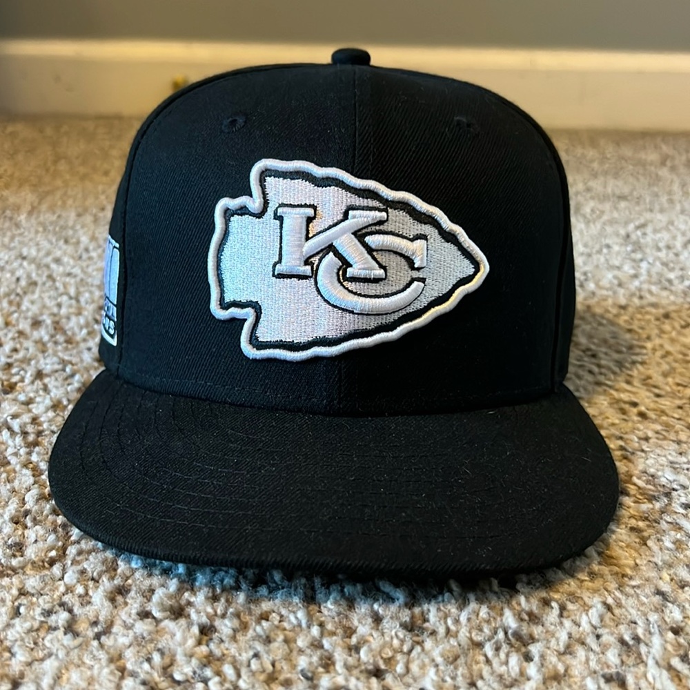 New era Kansas City Chiefs Super Bowl LVII champion black fitted hat 7 1/8.